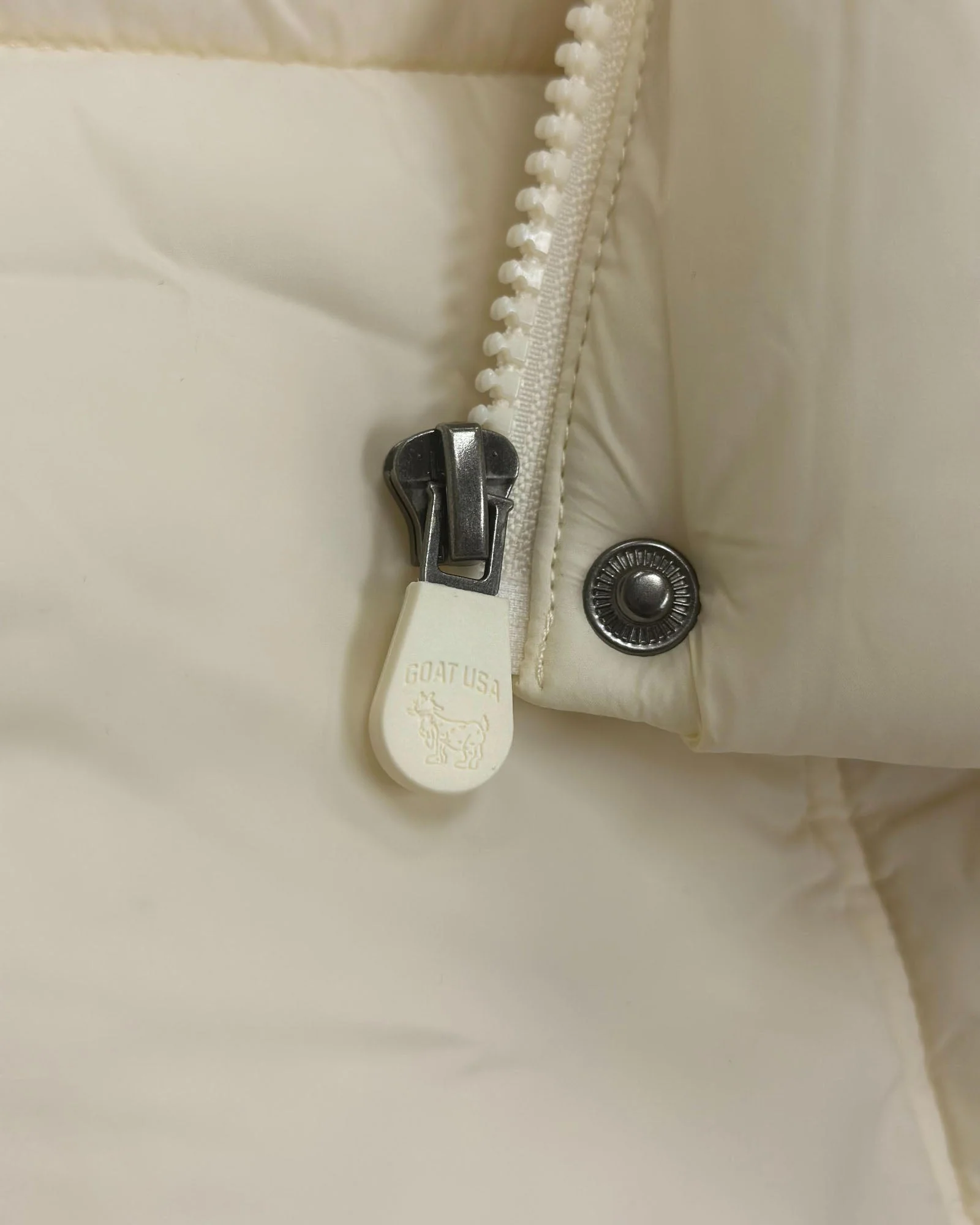 Women's Puffer Fleece Vest - Image 4